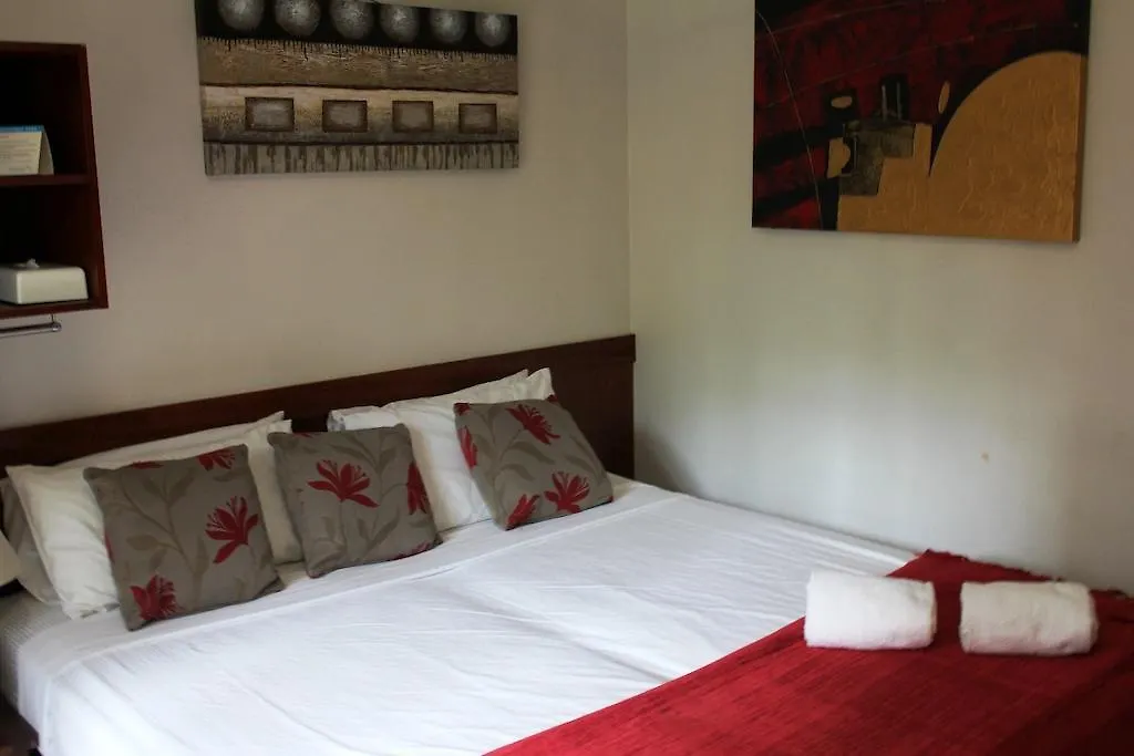 Hostel Bohemia Resort Cairns