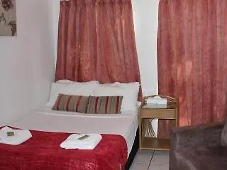 Hostel Bohemia Resort Cairns